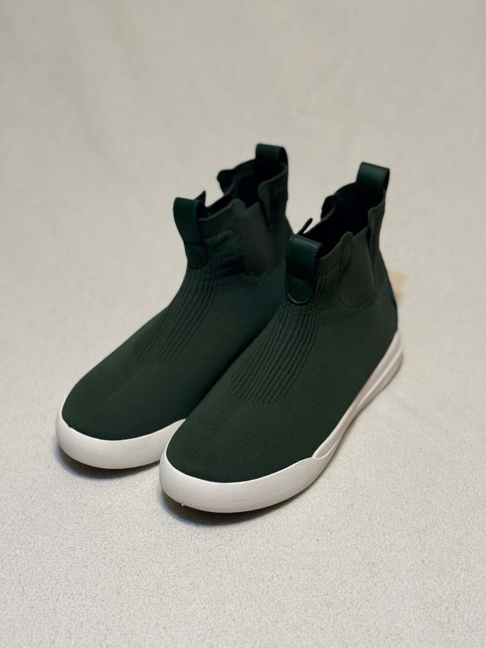 Vessi Weekend Chelsea Waterproof Sneakers Forest Green